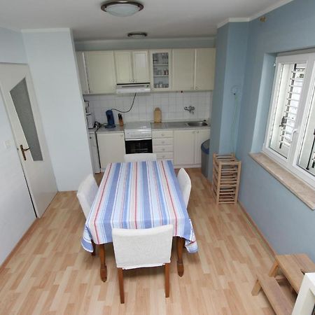 Apartment Maestral ロヴィニ エクステリア 写真
