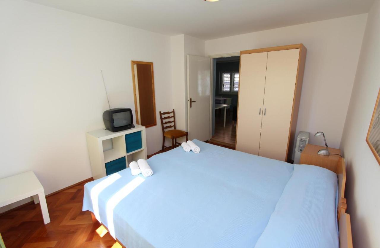 Apartment Maestral ロヴィニ エクステリア 写真